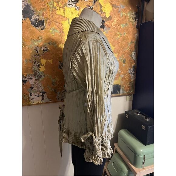 Agora Champagne Pleated Dressy Blouse With Rhinestone Buttons Dramatic! XL - Picture 5 of 8